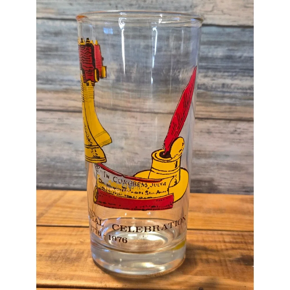Vintage 1776-1976 Bicentennial Celebration Liberty Bell‎ Glass Tumbler Americana
